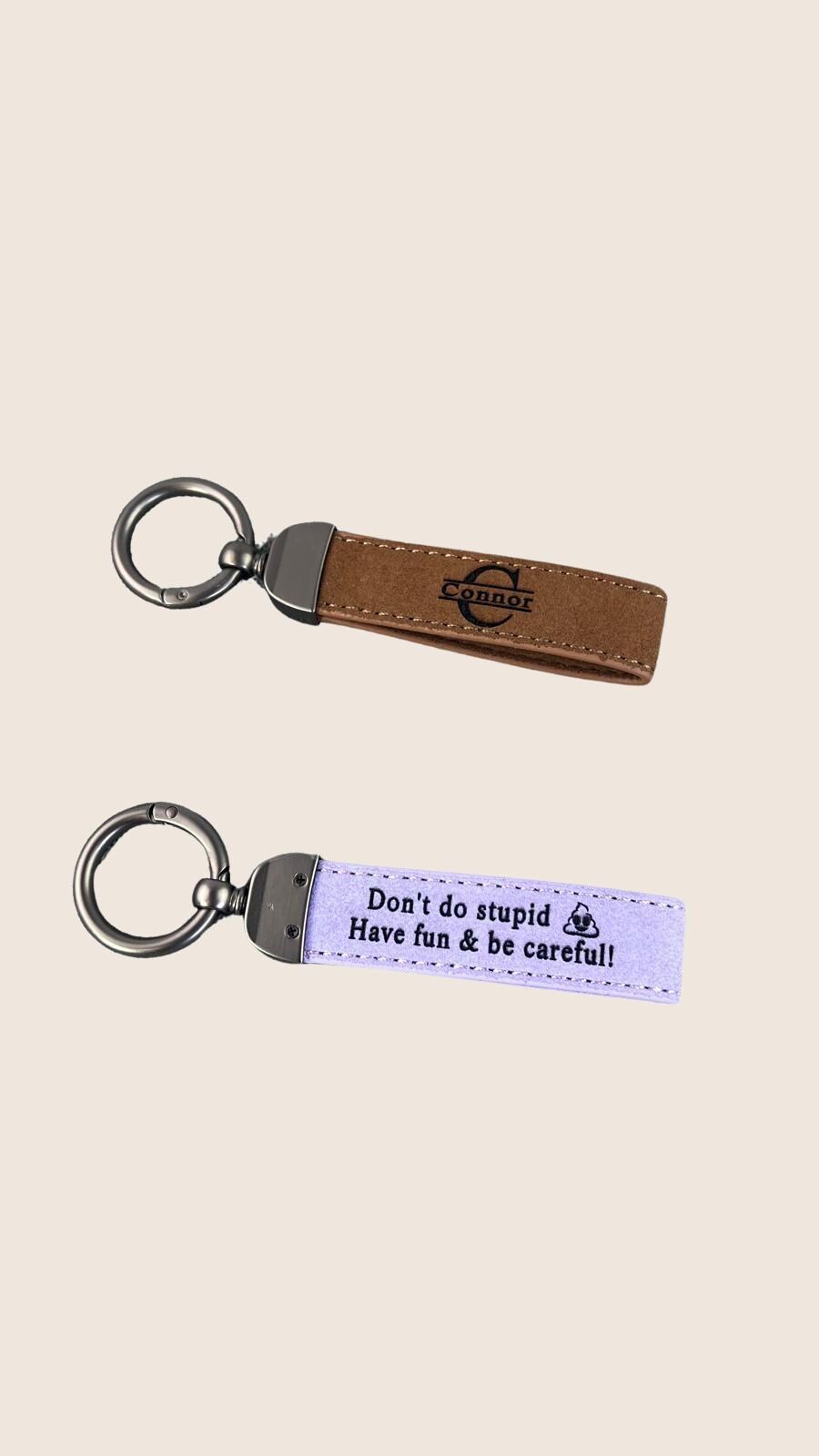 Customized Leather Keychain Gift Best Seller Christmas Apparel Seconds Sale Personalized Logo Name Initials Quote Gift High Quality Material